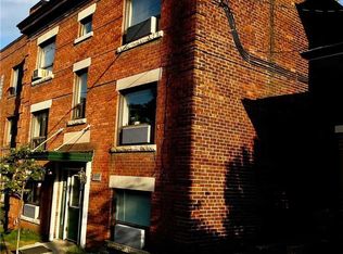 2477 Queen St E #1-E02, Toronto, ON M4E 1H8