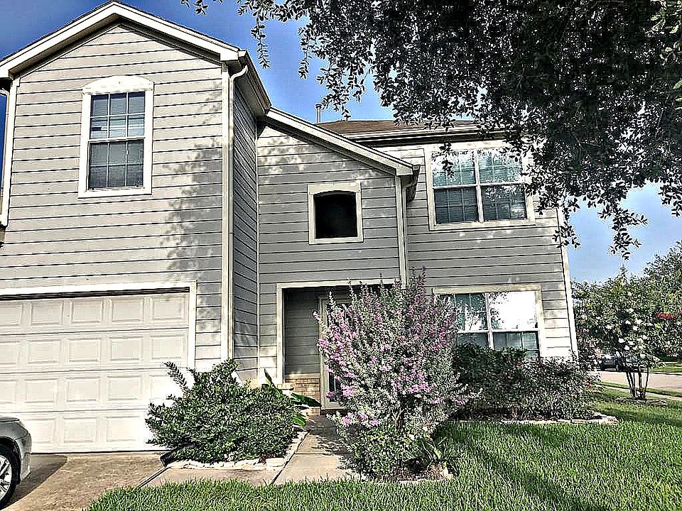 1st image of 755 Pine Lodge Dr