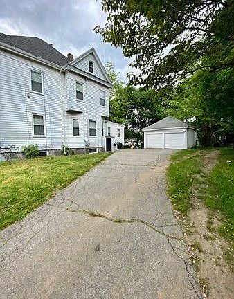 4th image of 104 Putnam St