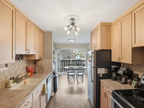 1265 S Maple Rd APT 206, Ann Arbor, MI 48103