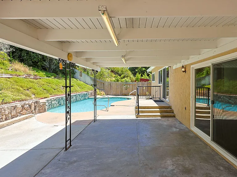 7517 Melotte St — Photo 28