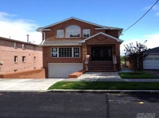 1735 147th St, Flushing, NY 11357