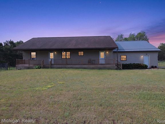 2nd image of 22623 Eleven Mile Rd