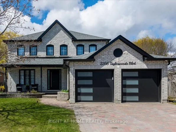 2266 Taylorwoods Blvd, Innisfil, ON L9S 2E6
