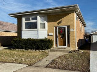 225 Zuelke Dr, Bellwood, IL