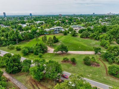 6608 NW Grand Blvd, Nichols Hills, OK, 73116