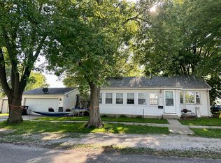 406 N West St, Le Roy, IL 61752