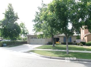 12628 Fallstaff Ln, Bakersfield, CA 93312