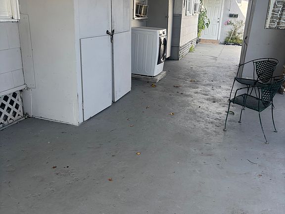 4th image of 65 NW 33rd St