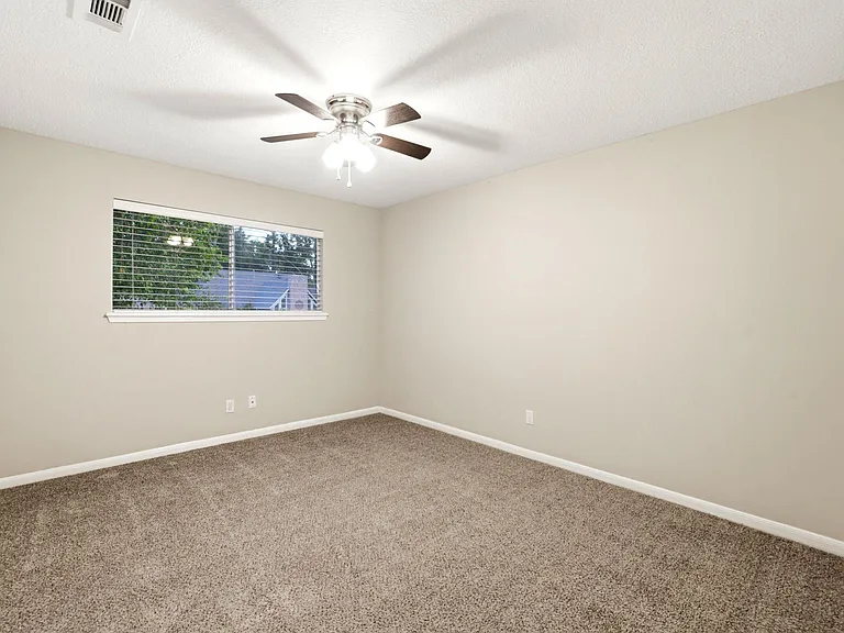 6307 Jadecrest Dr — Photo 41