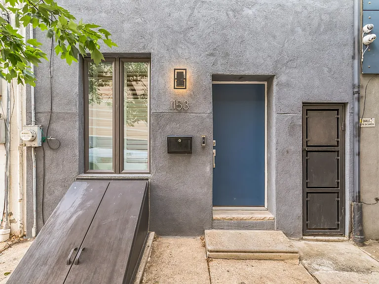 1153 N Hancock St — Photo 3