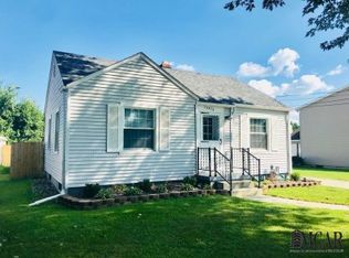 15472 Parkwood Dr, Monroe, MI 48161