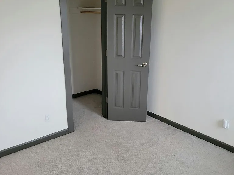 421 College Ave #104 — Photo 8