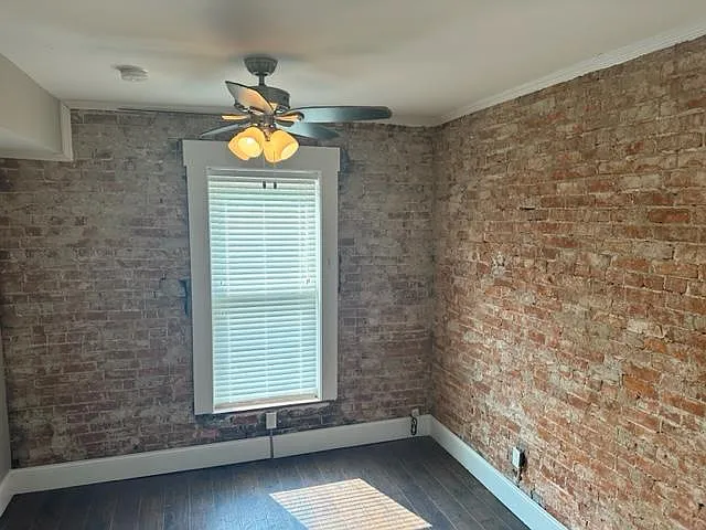 1013 Fort Thomas Ave — Photo 2