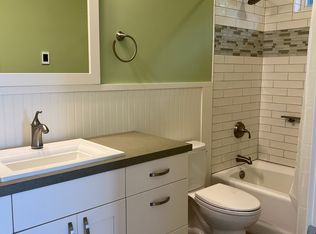 1642 Cherry St, Port Townsend, WA 98368