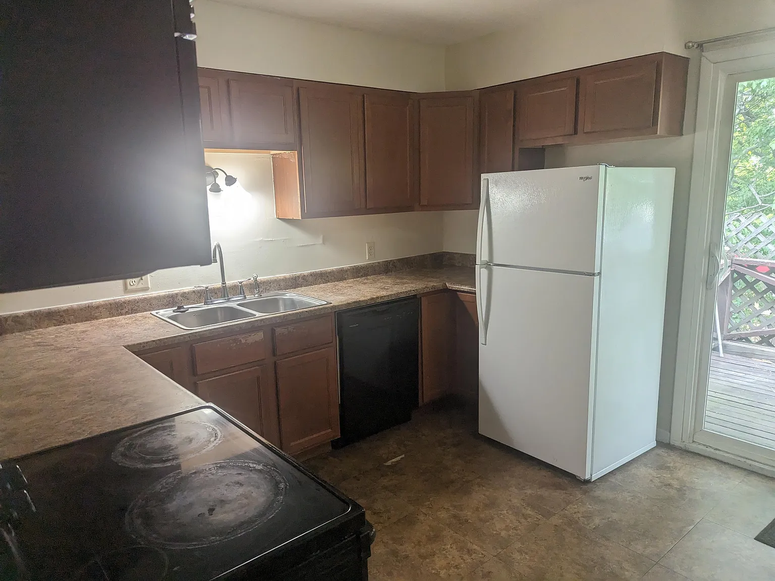 2205 Dale Drive - 2 — Photo 3