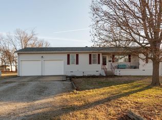 1221 Farm Road 1060, Monett, MO 65708