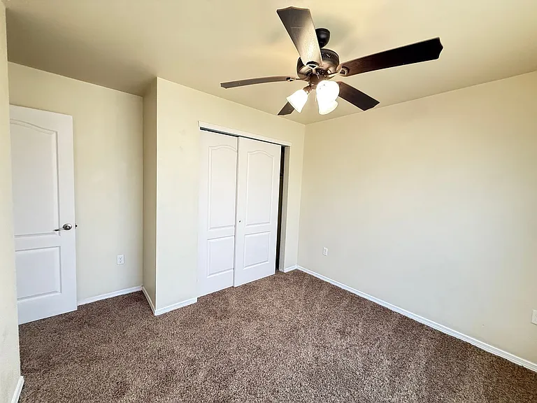 Diana Drive Apartments — Photo 16