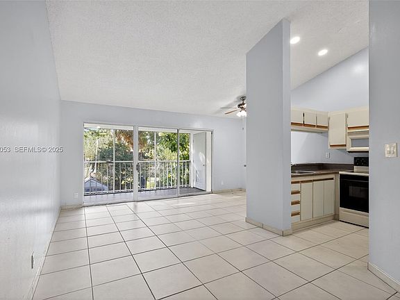 5th image of 14106 SW 93rd Ln #14106