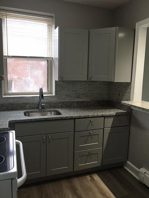 1st image of 572 Essex St APT 3A
