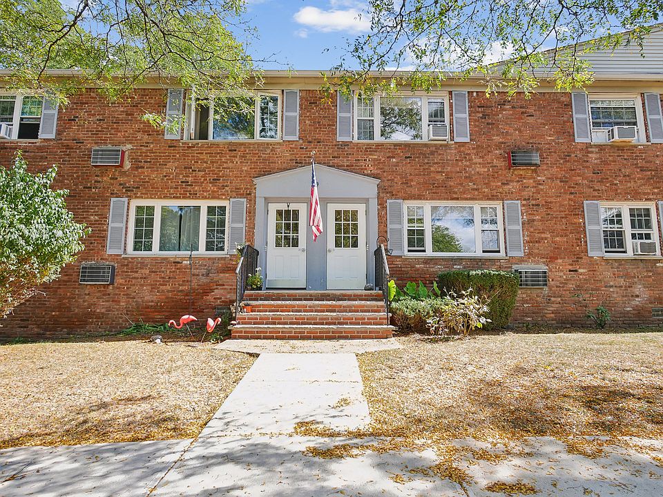 1st image of 19 Wedgewood Dr APT 80