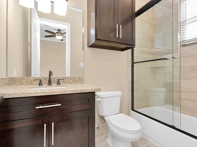 923 Doubletree Glen Dr — Photo 13