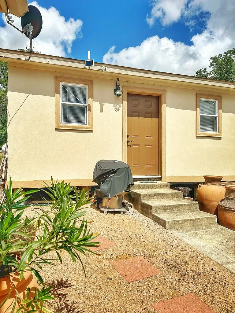 Building Photo - 4615 Tamaron Rnch #1