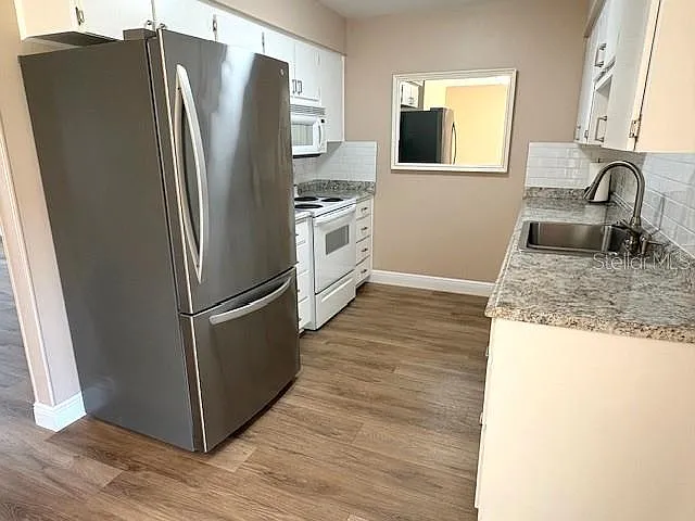 1005 Rickenbacker Dr — Photo 9