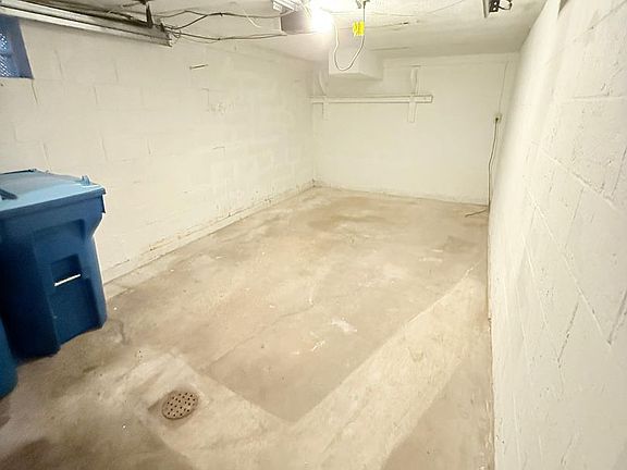 5th image of 8017 Thon Dr