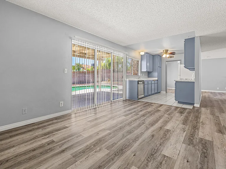 6951 Wedgewood Way — Photo 12