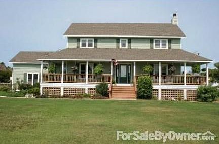 House
						:
						House, garage, on large corner lot