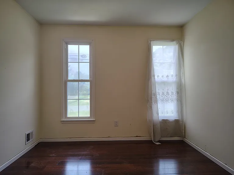 14301 Ansted Rd — Photo 7