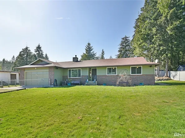 65 Tahuyeh Dr W, Bremerton, WA 98312