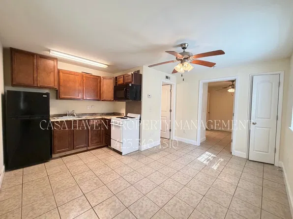128 Leach Dr APT 308, Jonesborough, TN 37659