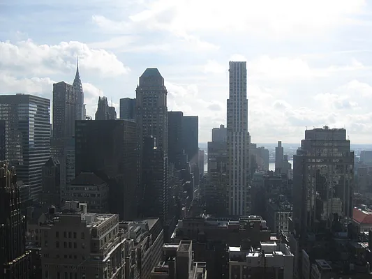 Sold by Sotheby's International Realty | media 9