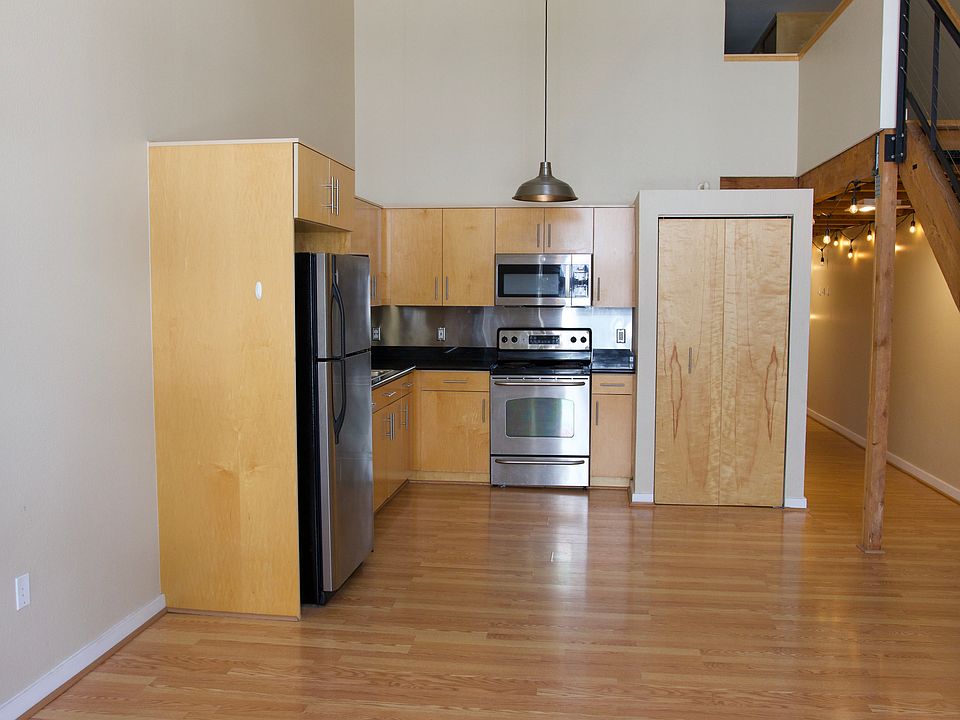 1st image of 175 Bluxome St Unit 205