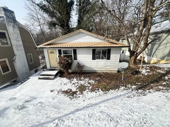 423 Baird Dr, Charleston, WV 25302