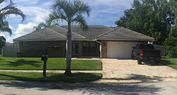1st image of 14210 Somerset Pl