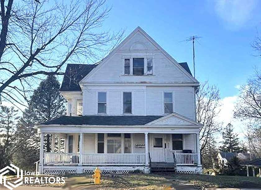 905 N Court St, Ottumwa, IA 52501 Zillow