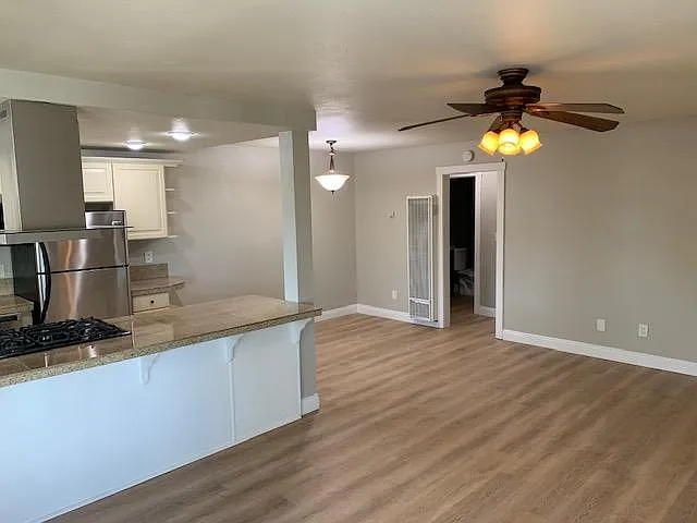 4303 Mentone St #4 — Photo 10