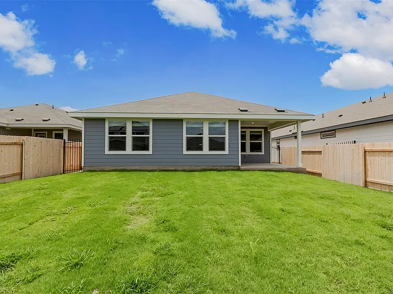 4905 Hazelnut Ln — Photo 29