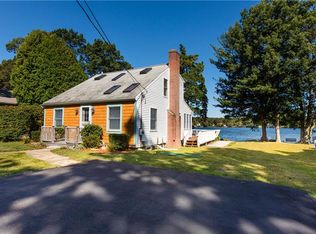 35 Shore Dr, Johnston, RI 02919
