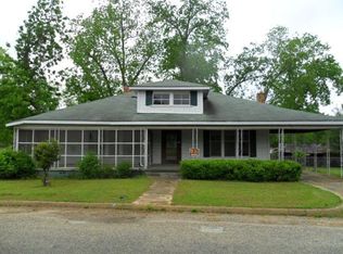 102 Callaway St, Newton, AL 36352
