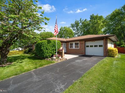 210 W Beech Rd, Sterling, VA, 20164