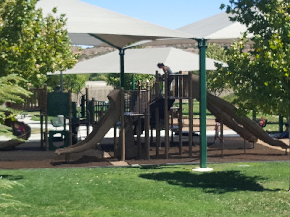 2nd image of 37324 Wisteria Dr