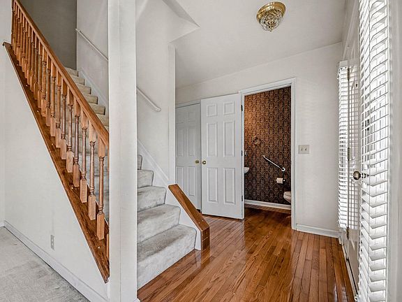 4th image of 109 Fort Beech Dr
