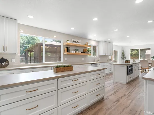 10050 W 77th Drive, Arvada, CO 80005