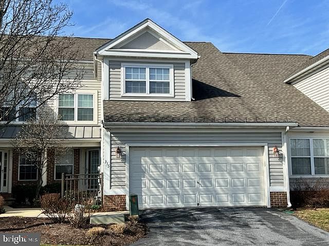 1st image of 315 Oak Hill Ln