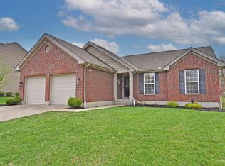 2131 Crossridge Dr, Batavia, OH 45103