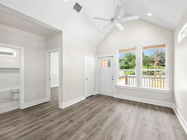 6832 Morrow St #B — Photo 13
